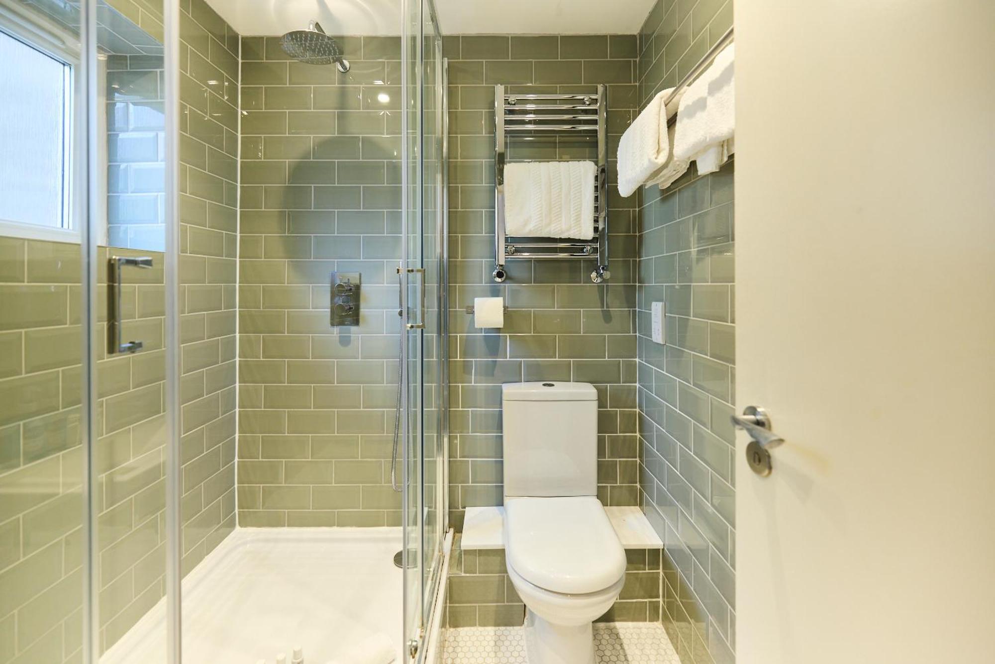 The Brunswick Retreat - Warm 3bdr Flat With Balcony Appartamento *